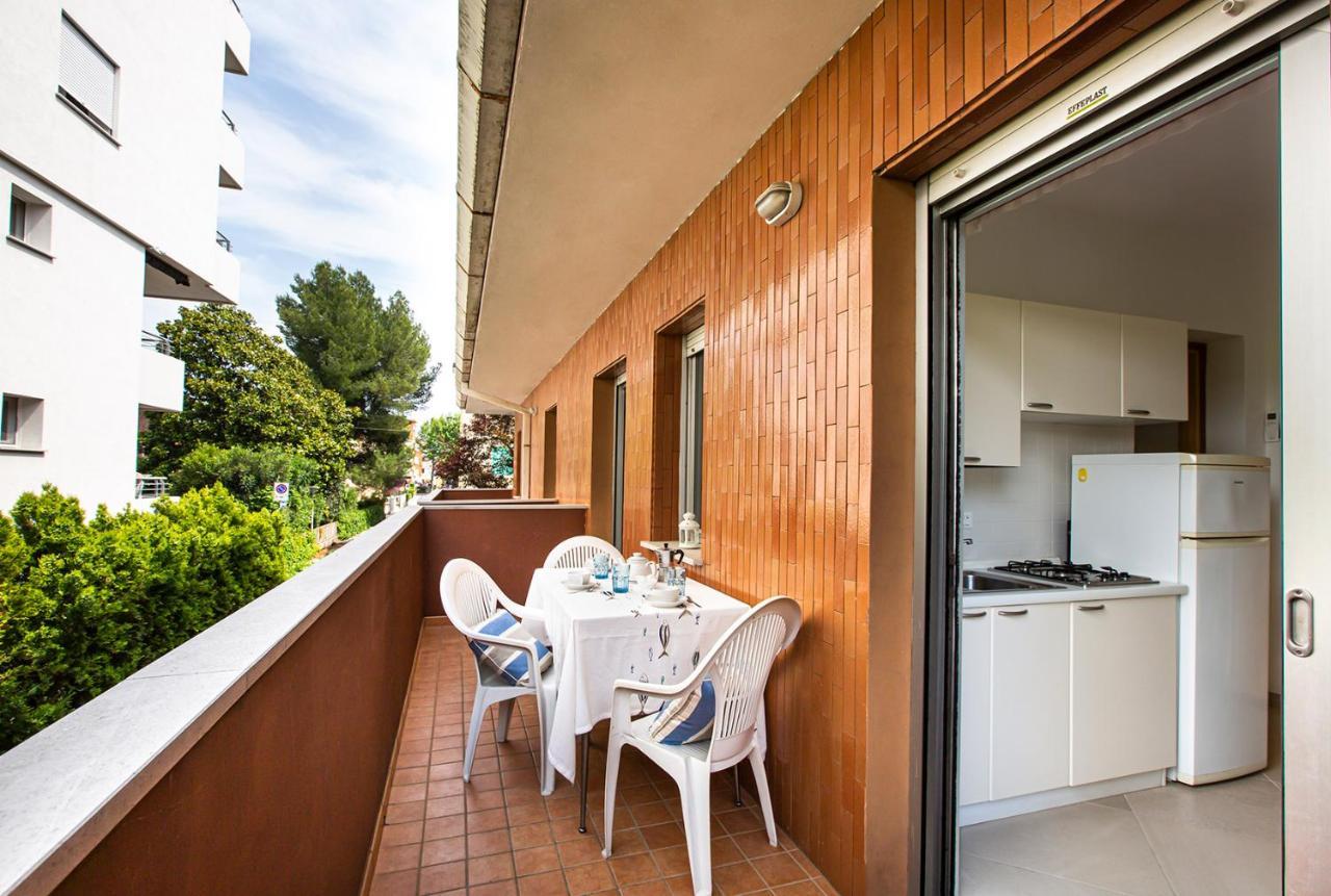 Villa Lina Lignano Sabbiadoro Exterior foto